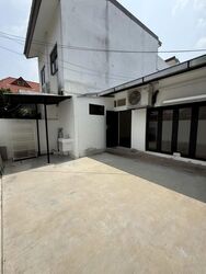 Airport Boulevard (D17), Terrace #613242821